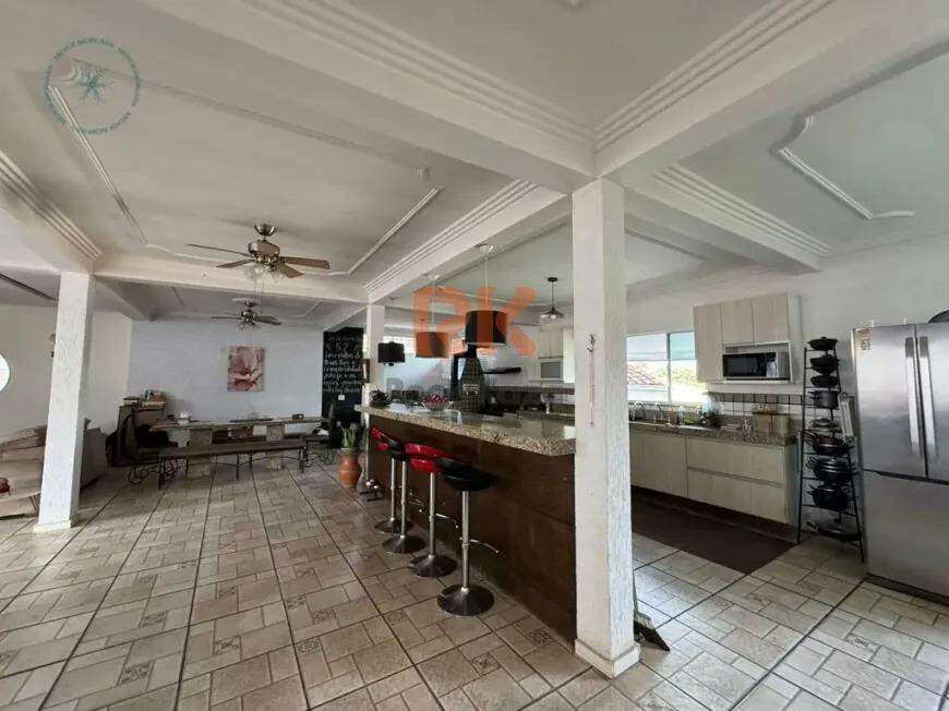 Casa à venda no Planalto: 
