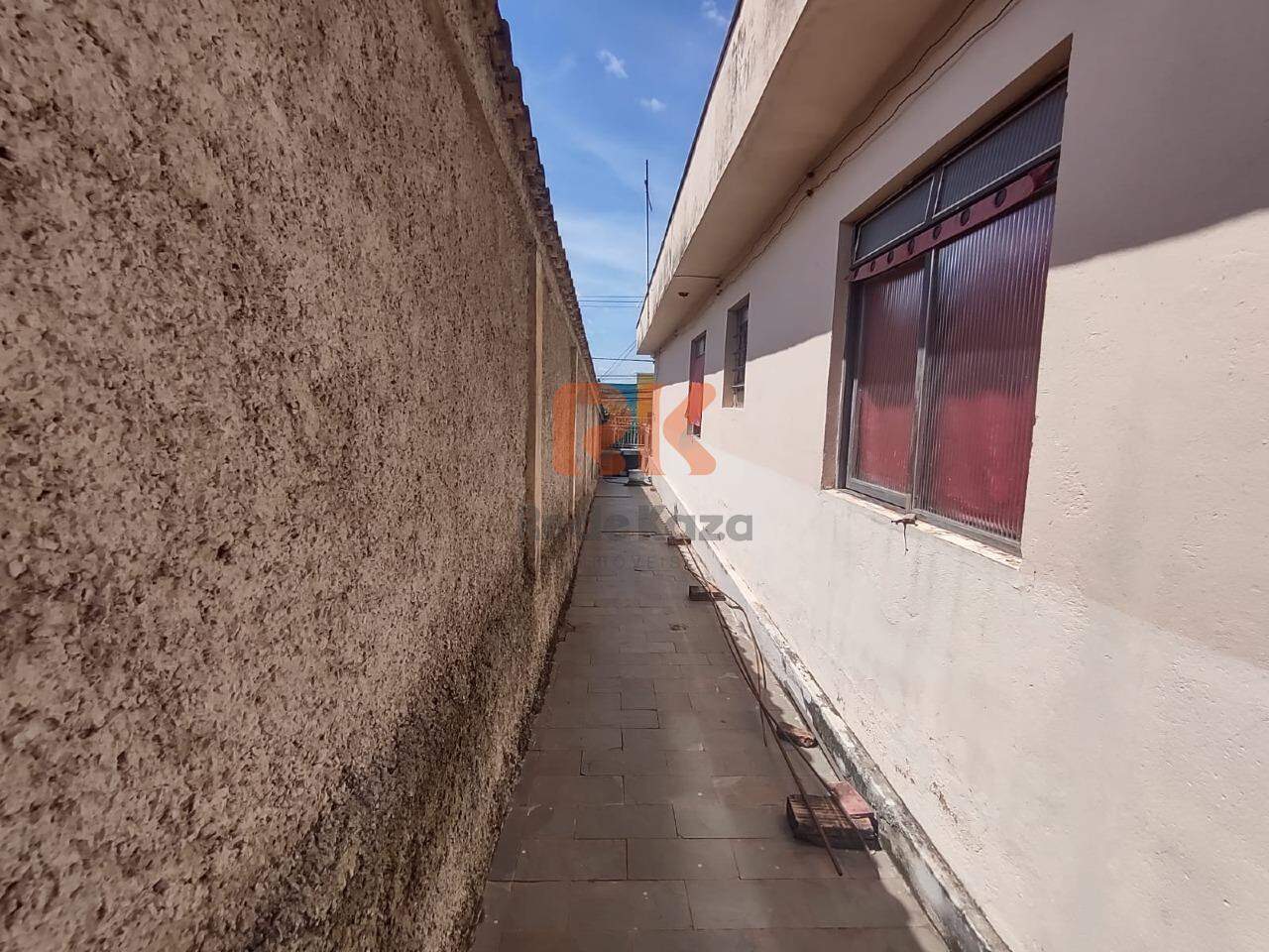 Casa comercial para aluguel no Santa Mônica: 
