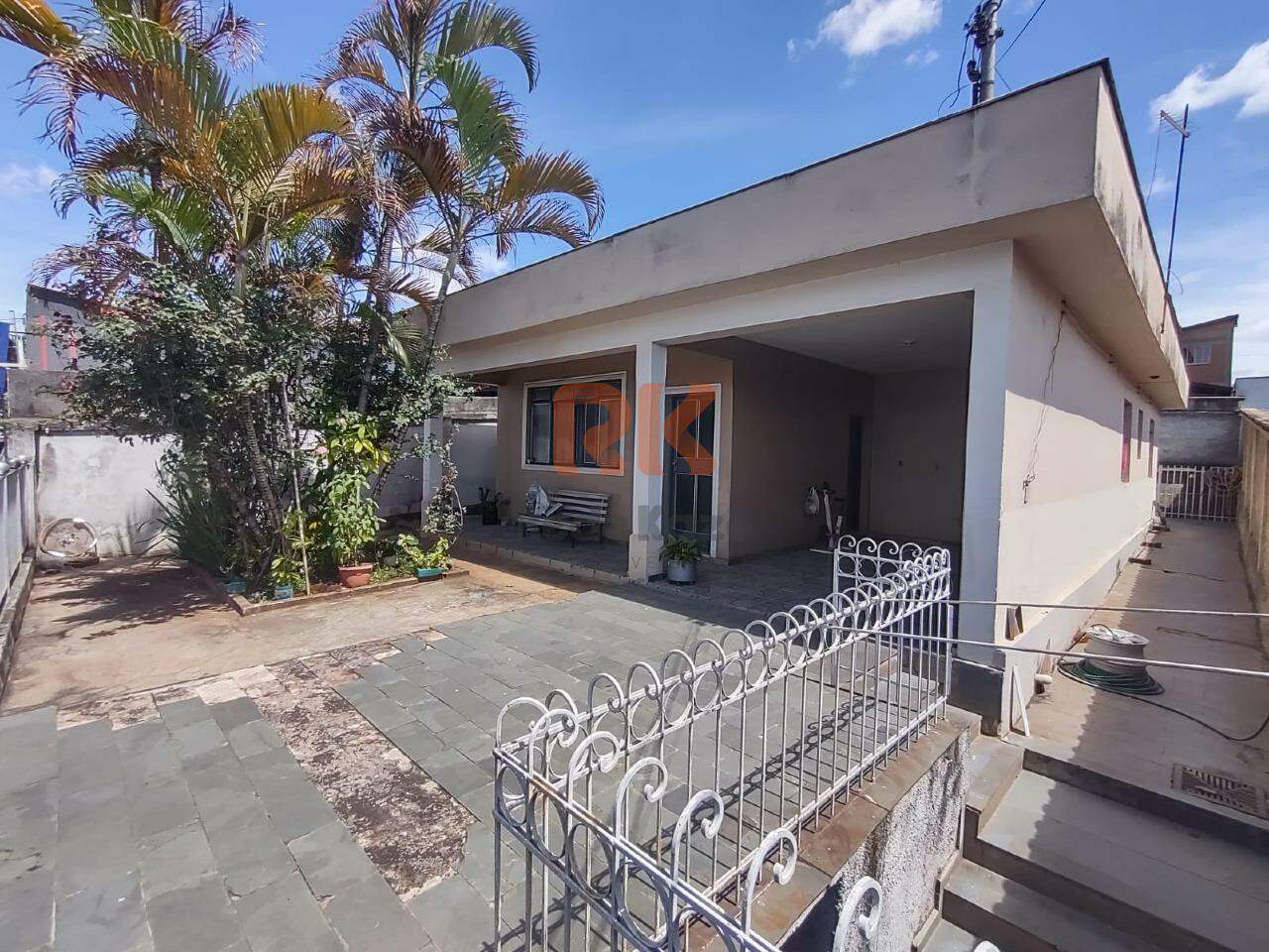 Casa comercial à venda no Santa Mônica: 