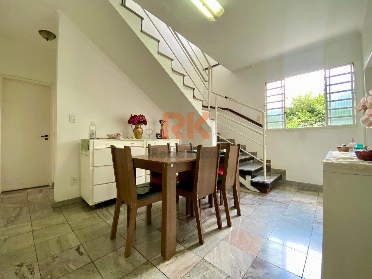 Casa à venda no Serrano: 