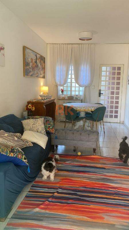 Casa em condomínio à venda no Nacional: 