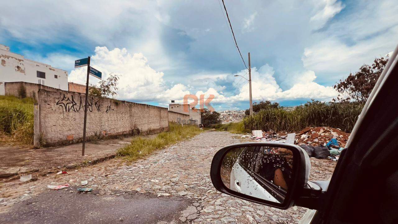 Lote à venda no Arvoredo 2ª Seção: 