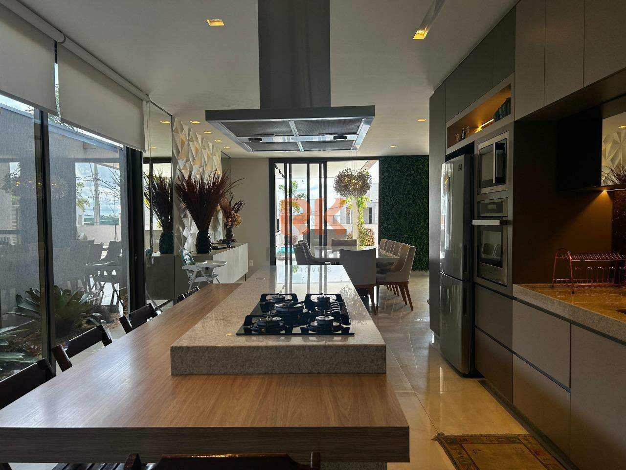 Casa em condomínio à venda no Portal Do Sol: 