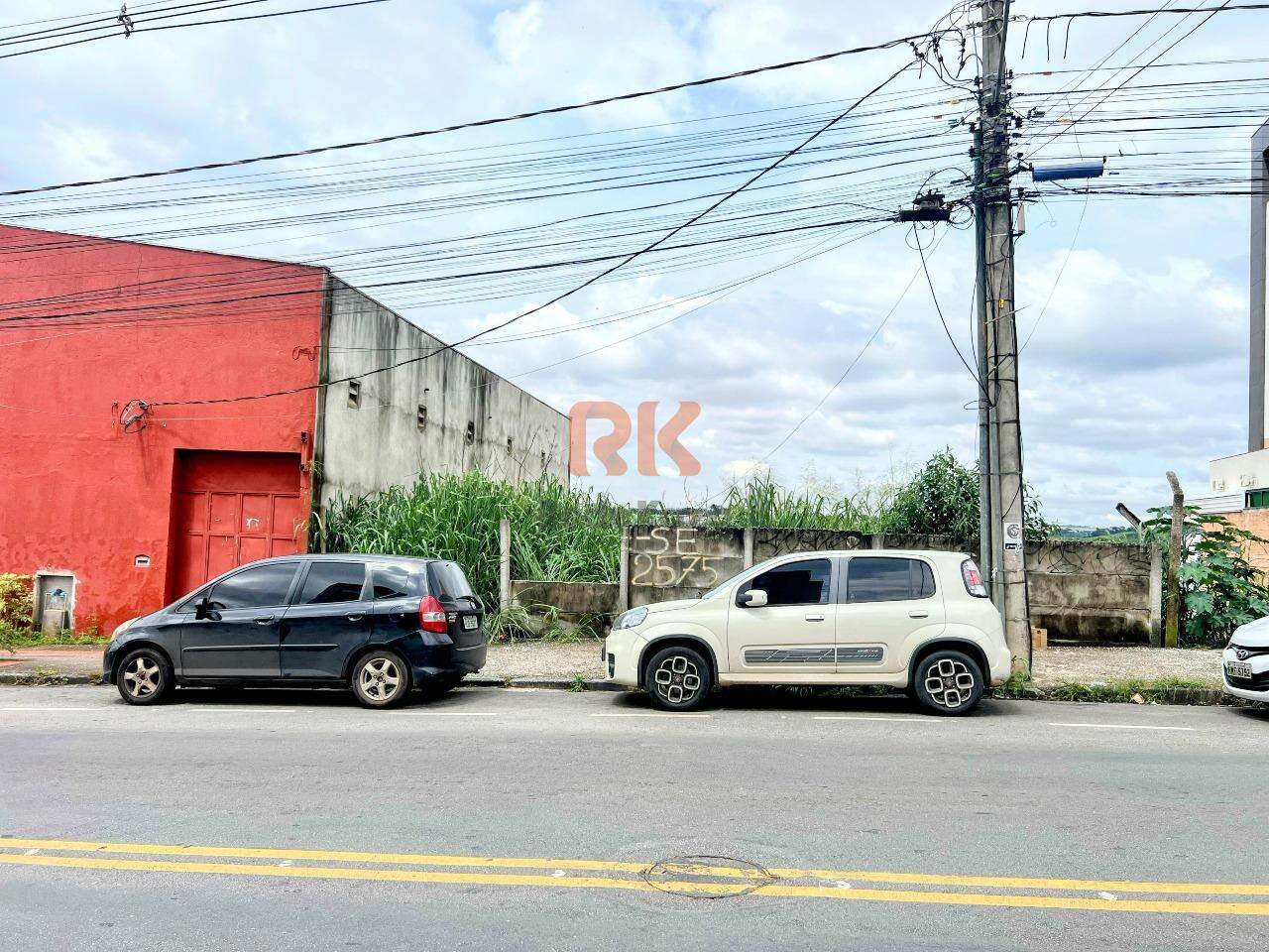 Lote à venda no Cabral: 