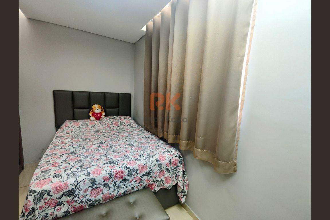 Casa geminada coletiva à venda no Parque XangriLá: 