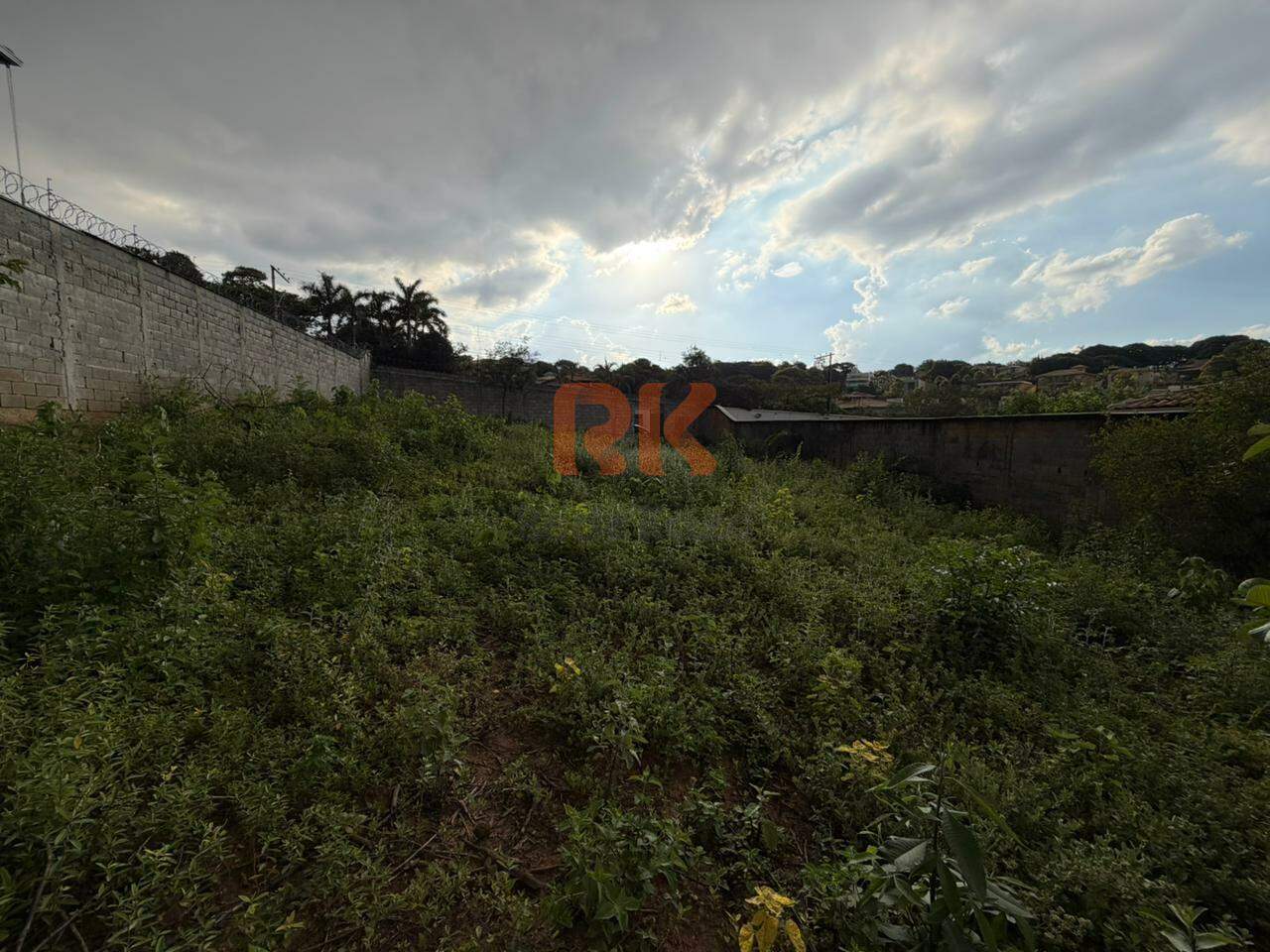 Lote à venda no Garças: 