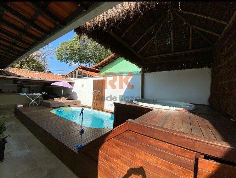 Casa à venda no Planalto: 
