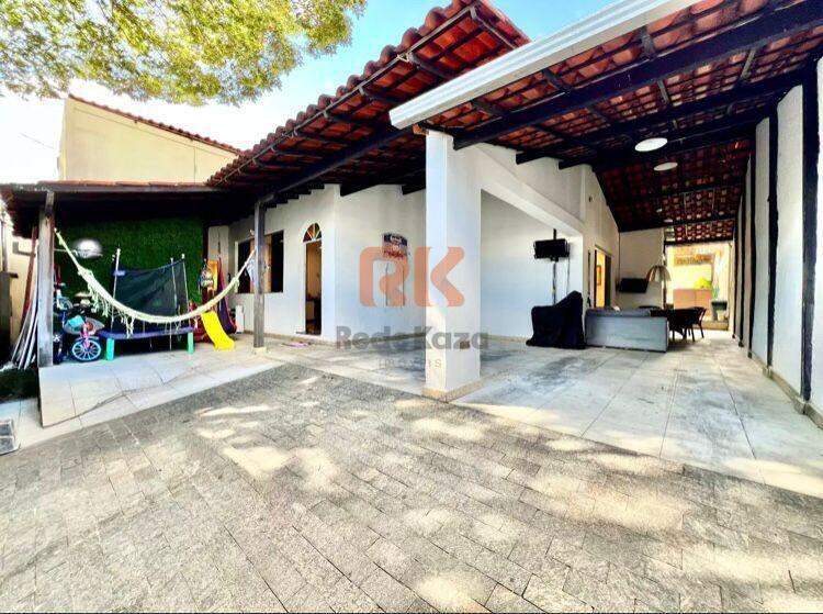 Casa à venda no Planalto: 