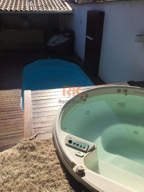Casa à venda no Planalto: 