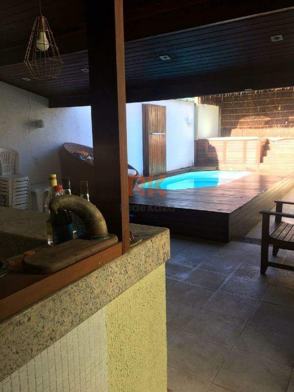 Casa à venda no Planalto: 