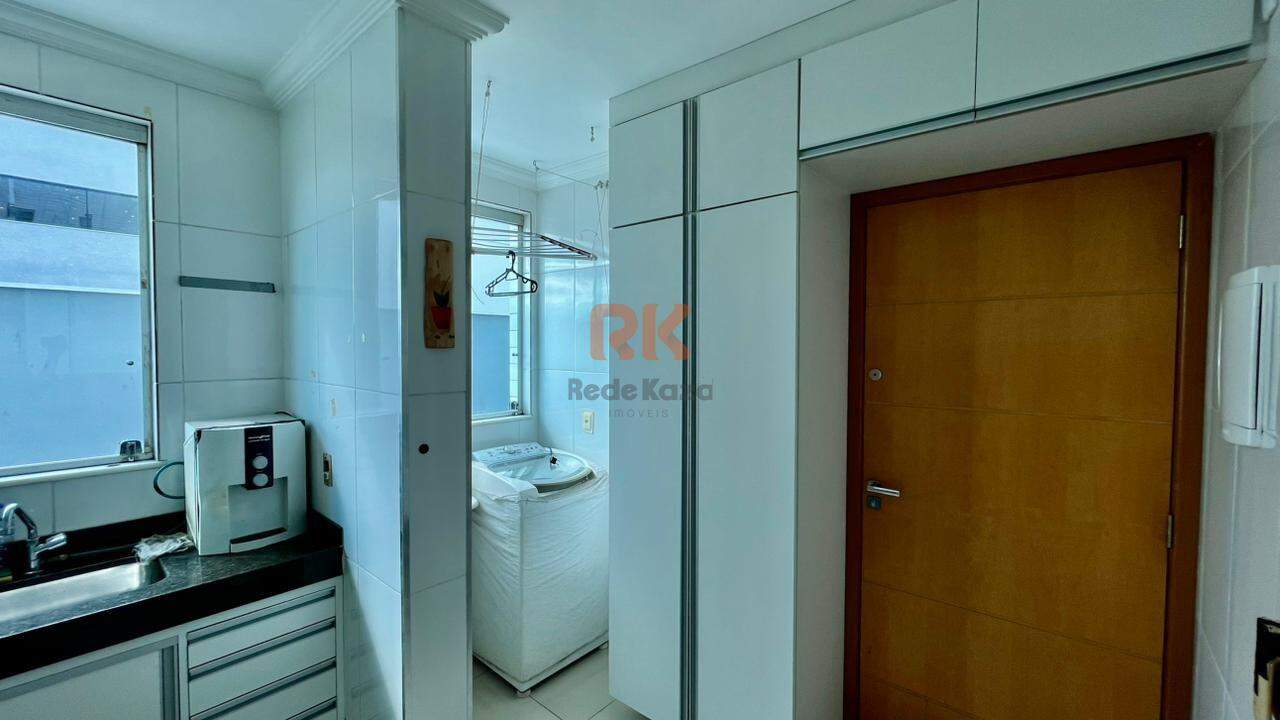 Apartamento à venda no Cabral: 