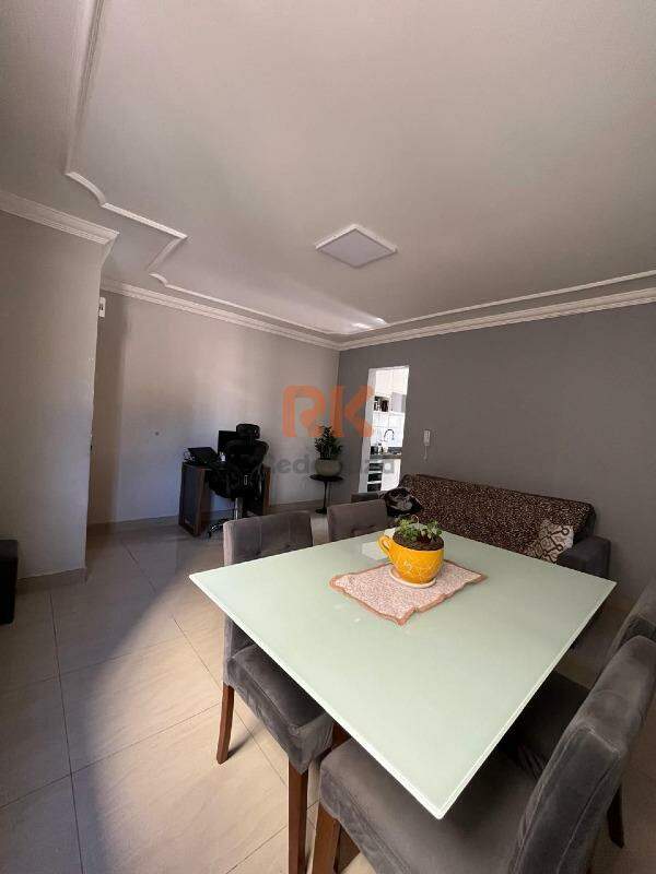 Apartamento à venda no Parque Turistas: 