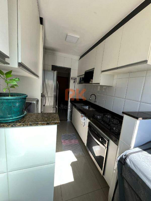 Apartamento à venda no Parque Turistas: 