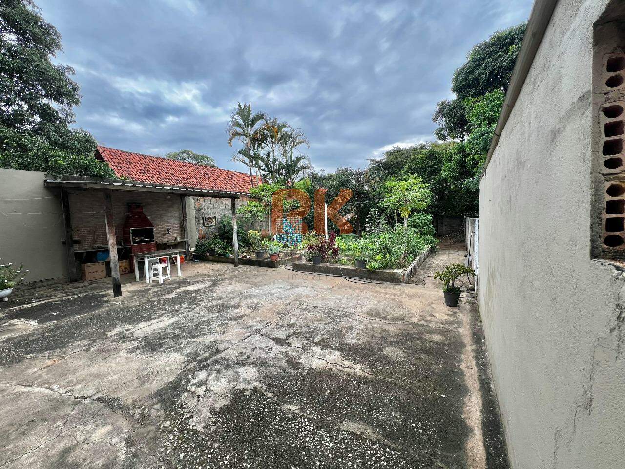 Casa à venda no Trevo: 