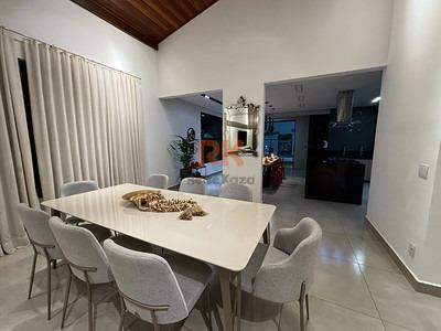 Casa em condomínio à venda no Portal Do Sol: 