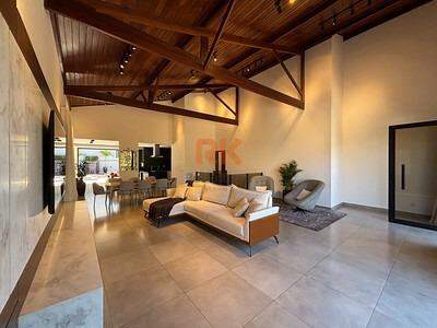 Casa em condomínio à venda no Portal Do Sol: 