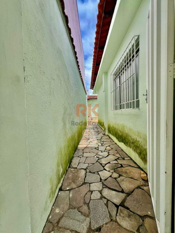 Casa para aluguel no Alípio de Melo: 