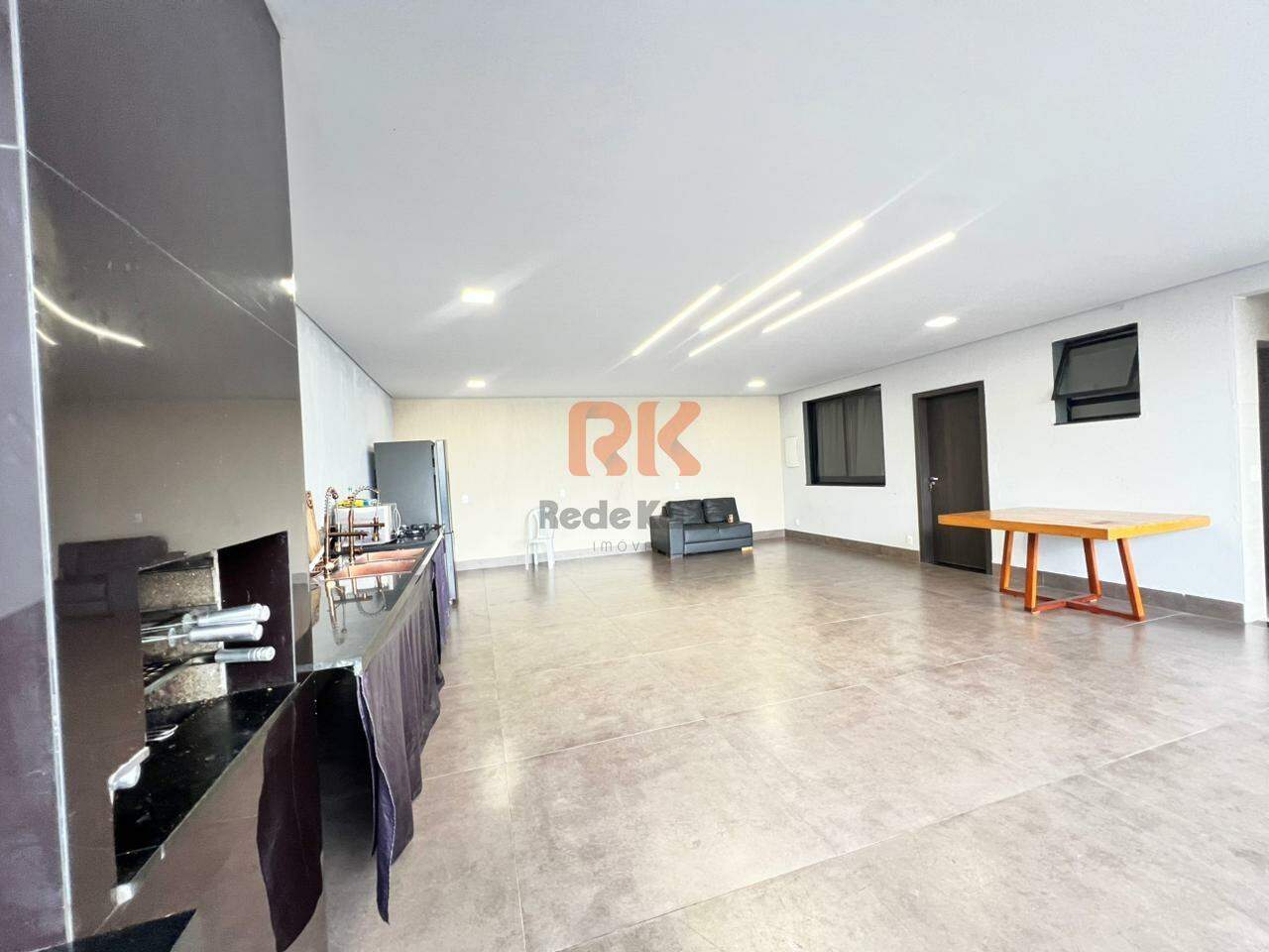 Casa à venda no Arvoredo 2ª Seção: 