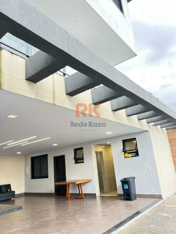 Casa à venda no Arvoredo 2ª Seção: 