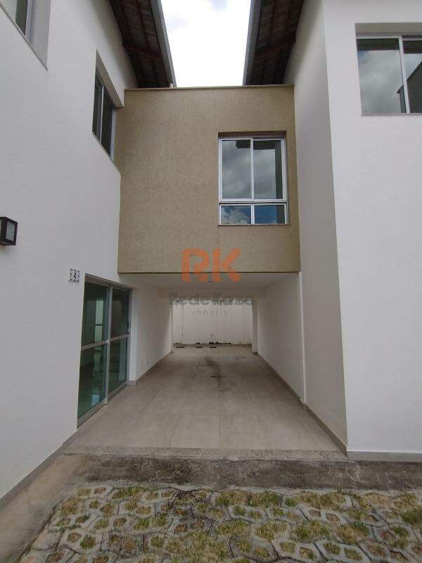 Casa em condomínio à venda no Bernardo Monteiro: 