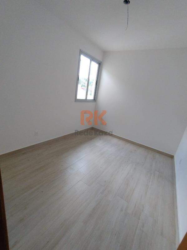 Casa em condomínio à venda no Bernardo Monteiro: 
