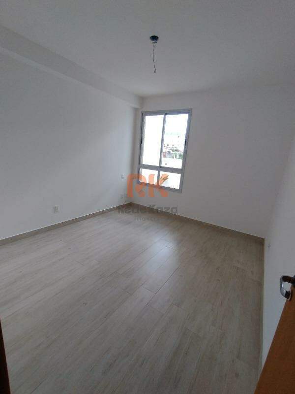 Casa em condomínio à venda no Bernardo Monteiro: 