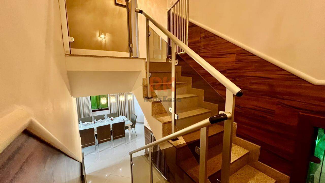 Casa geminada à venda no Cabral: 
