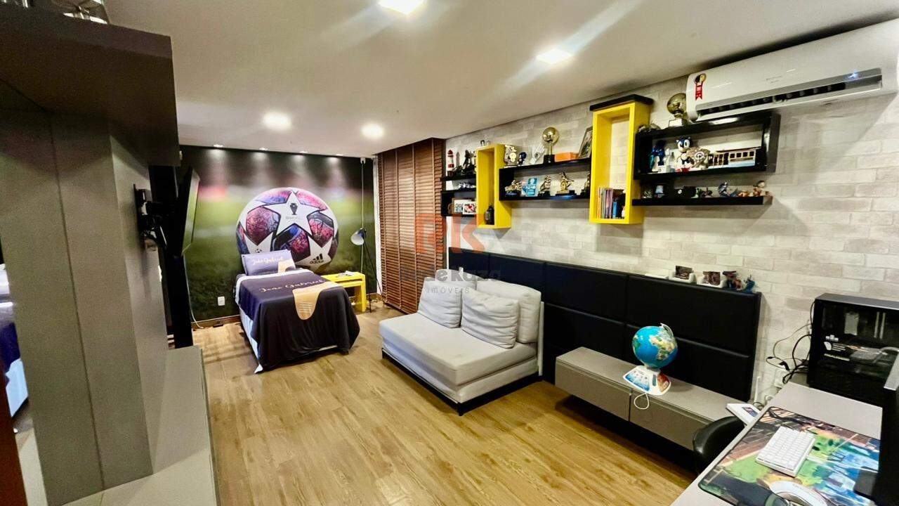 Casa geminada à venda no Cabral: 