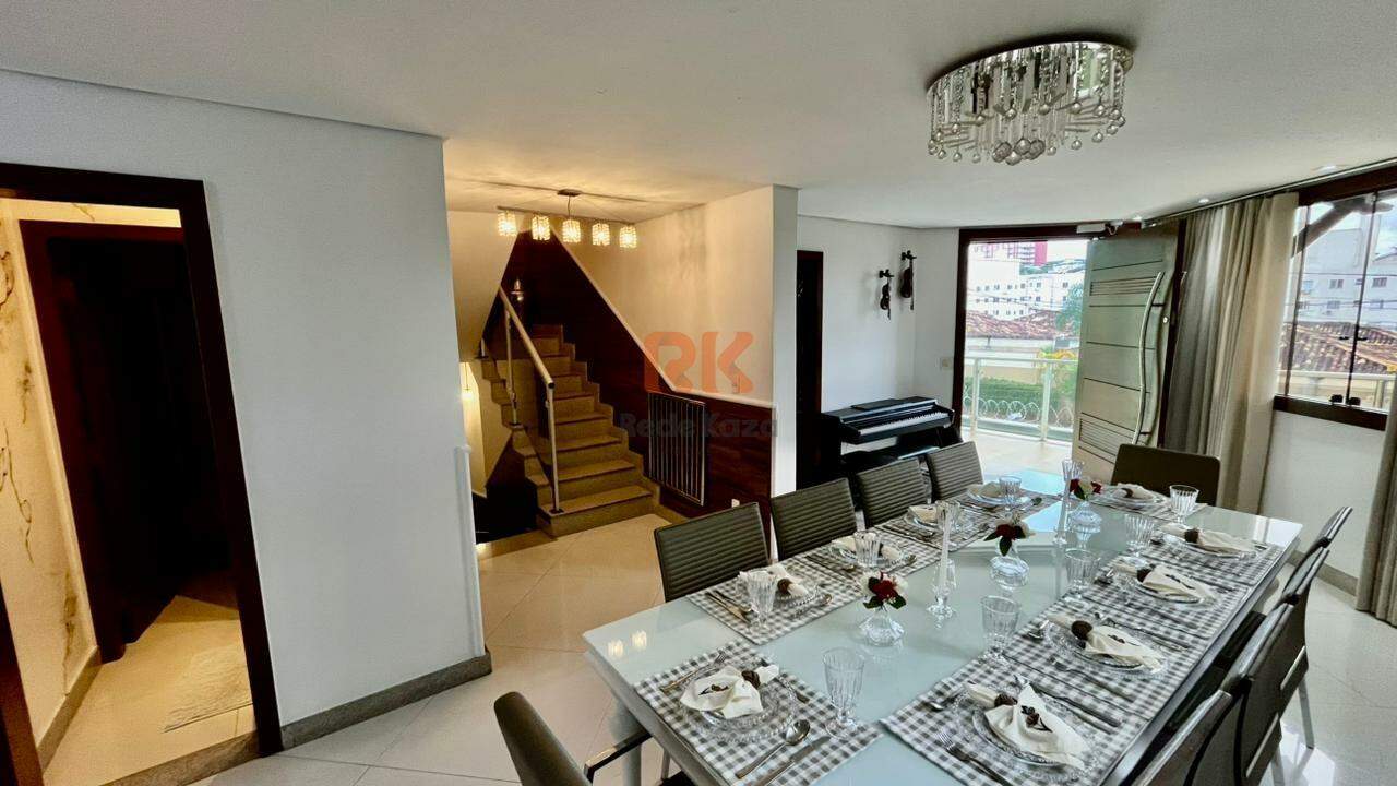 Casa geminada à venda no Cabral: 