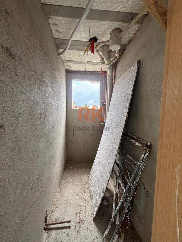 Apartamento à venda no Coqueiros: 