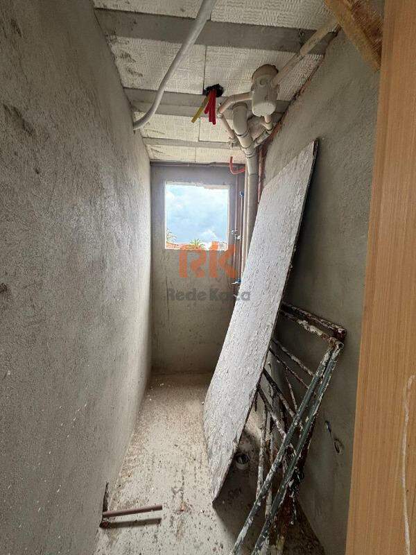 Apartamento à venda no Coqueiros: 