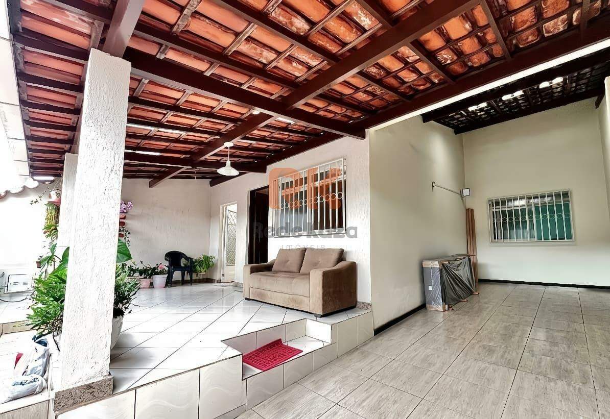Casa à venda no Santa Mônica: 