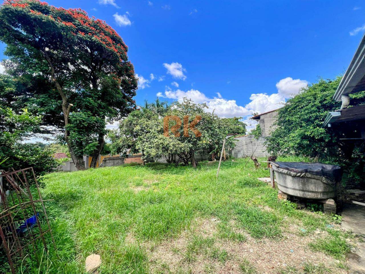 Lote à venda no Braúnas: 