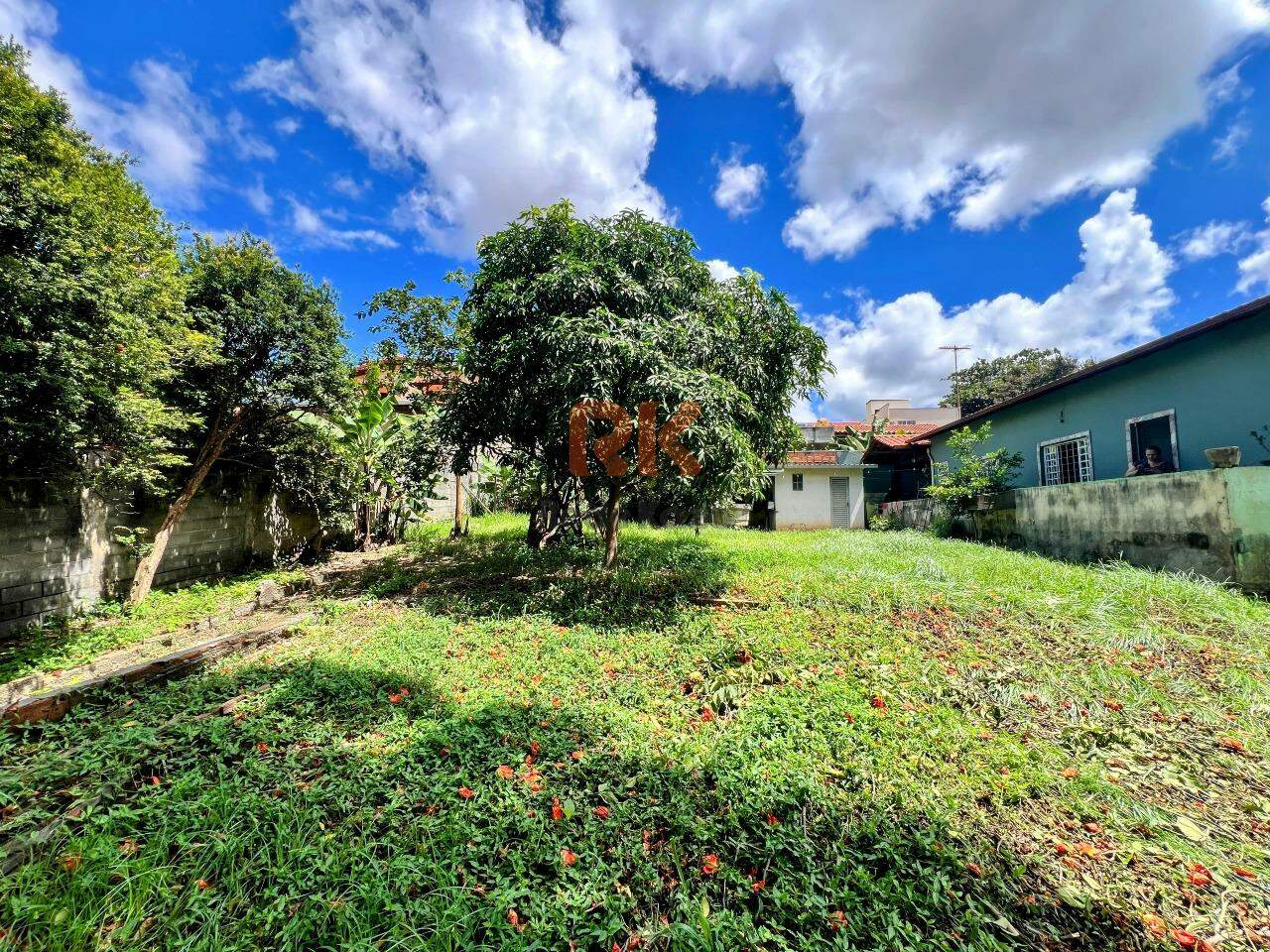 Lote à venda no Braúnas: 