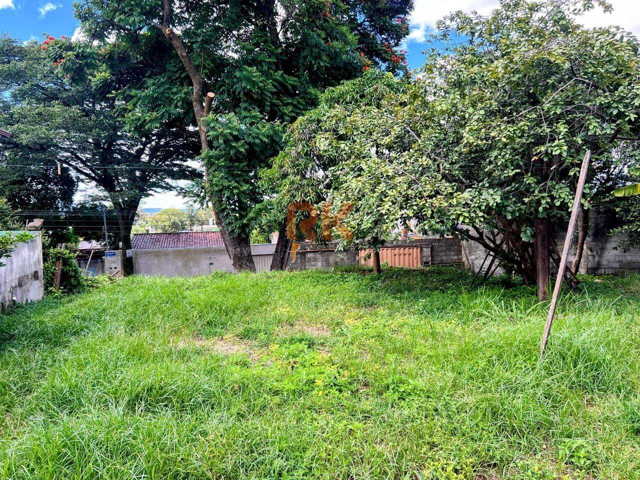 Lote à venda no Braúnas: 