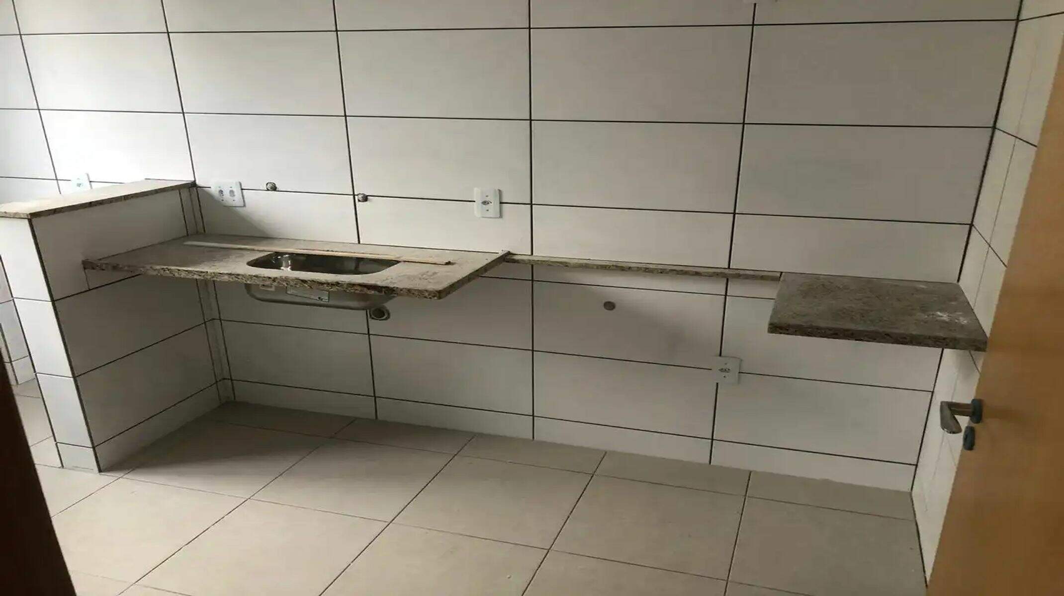 Apartamento à venda no Cândida Ferreira: Cozinha
