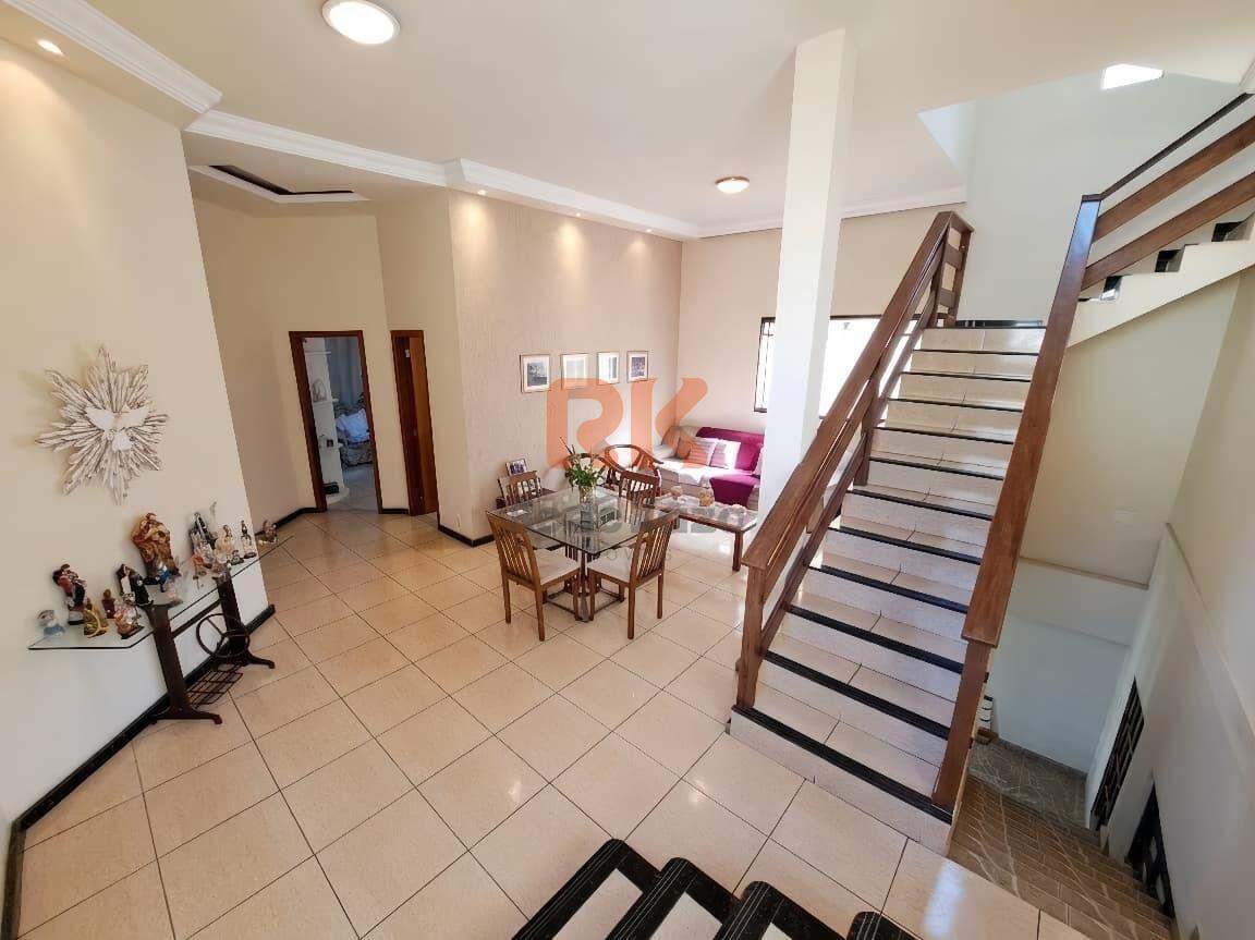 Casa à venda no Santa Mônica: 