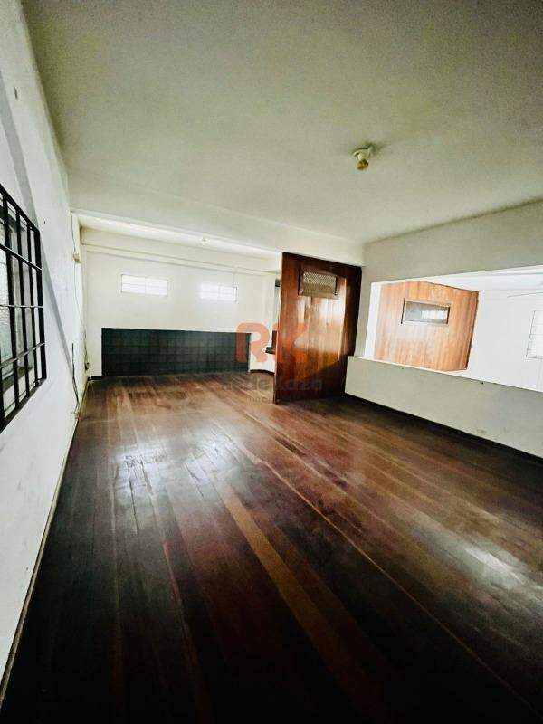 Ponto Comercial à venda no Santa Amélia: 
