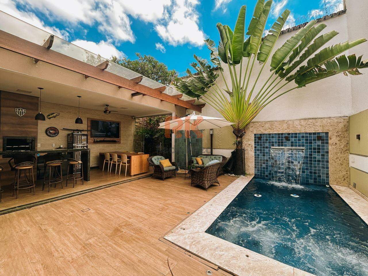 Casa em condomínio à venda no Três Barras: 