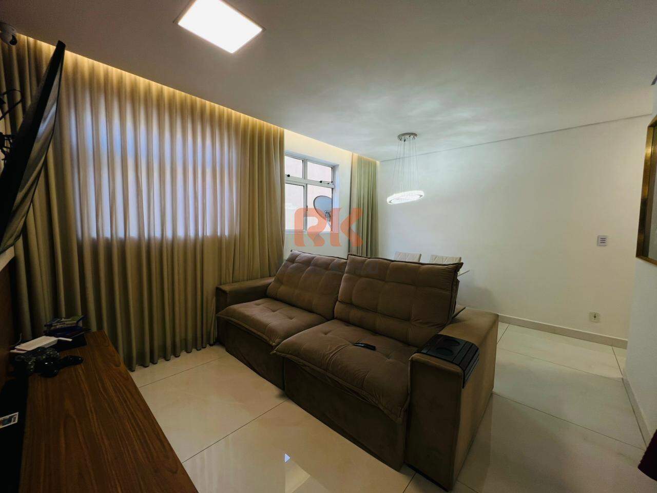Apartamento à venda no Arvoredo 2ª Seção: 