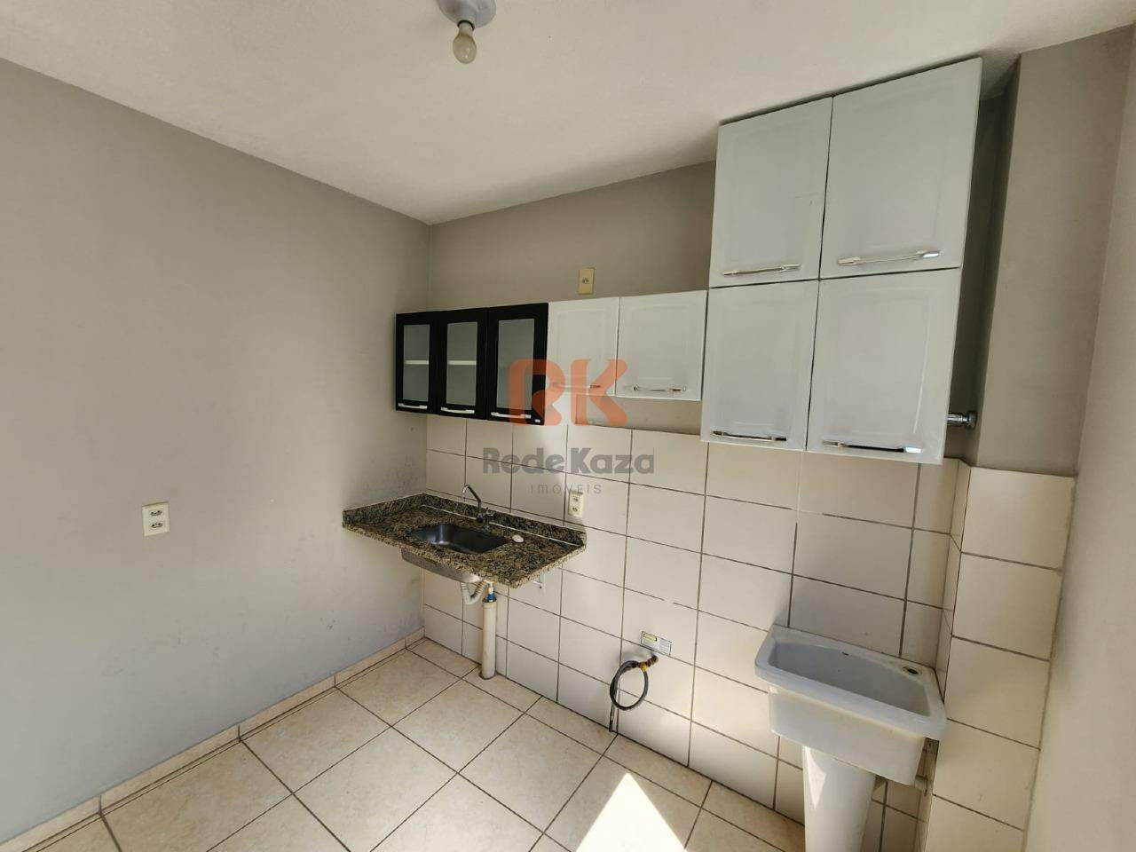 Apartamento para aluguel no Chácaras Reunidas Santa Terezinha: 