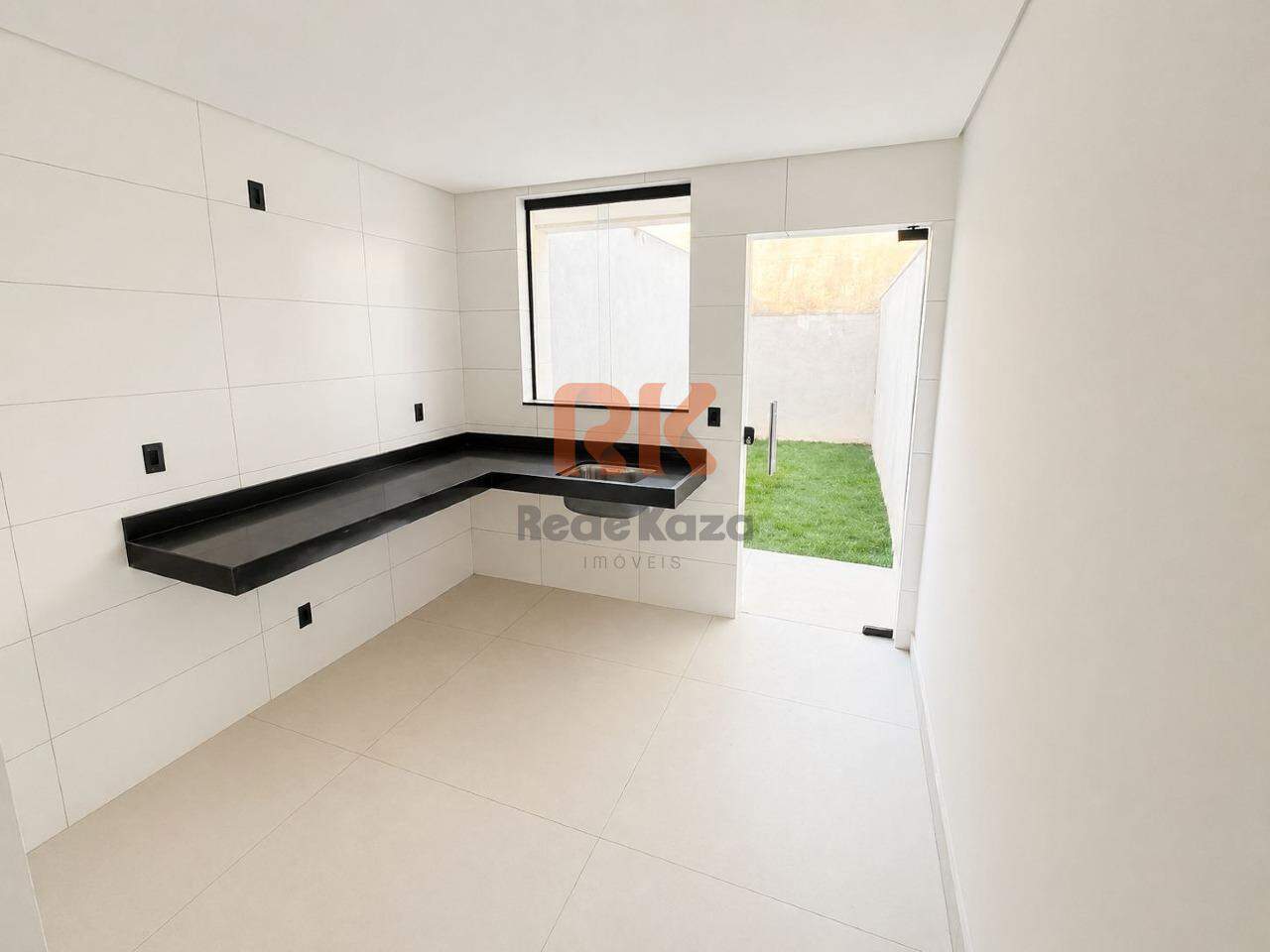 Casa geminada à venda no Copacabana: 