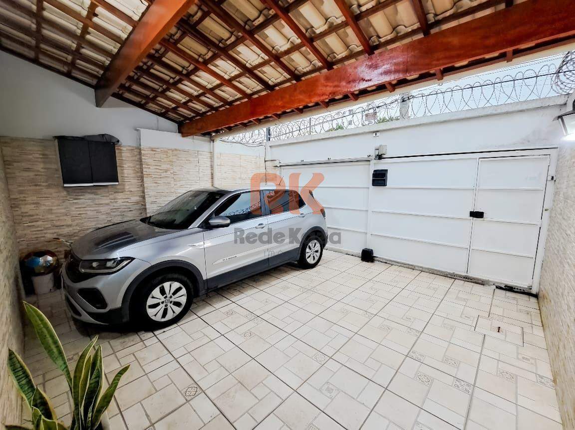Casa à venda no Santa Mônica: 