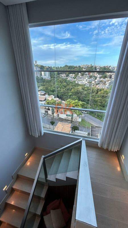 Apartamento à venda no Cabral: 