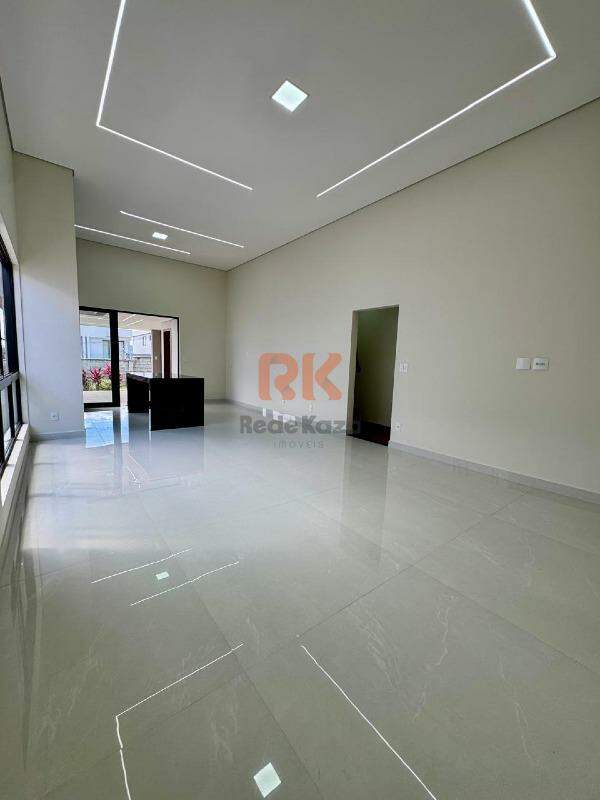 Casa em condomínio à venda no Residencial Park I: 