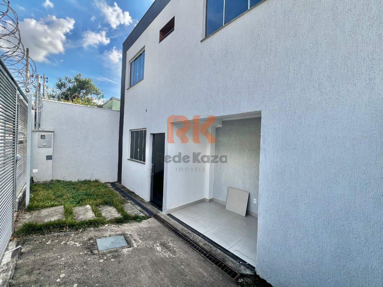 Casa geminada à venda no Piratininga: 
