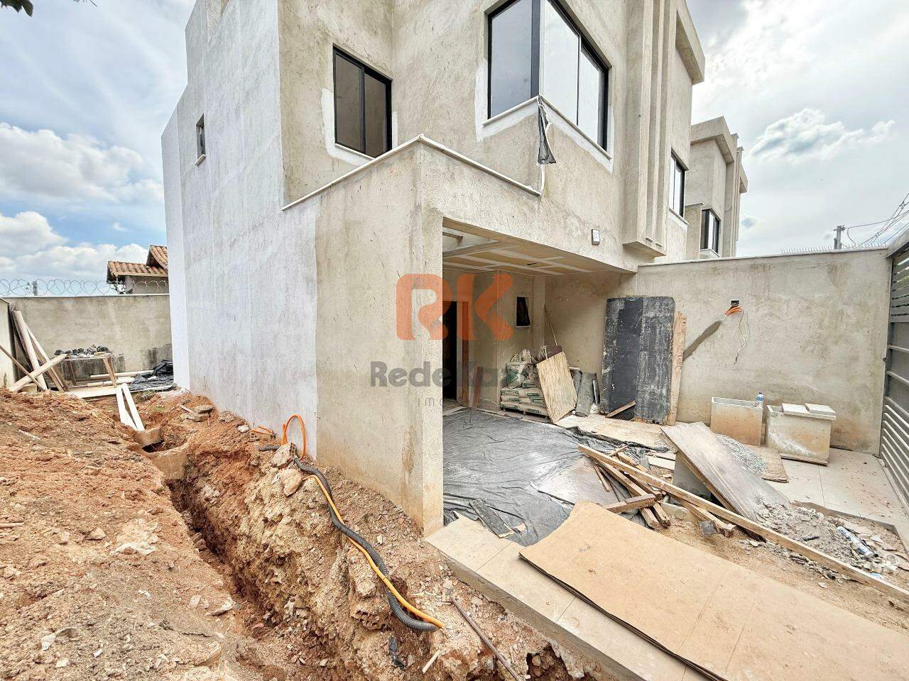 Casa à venda no Itapoã: 