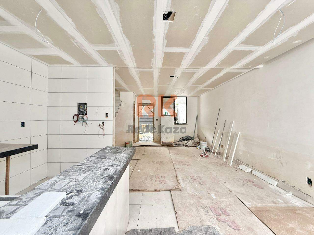 Casa à venda no Itapoã: 