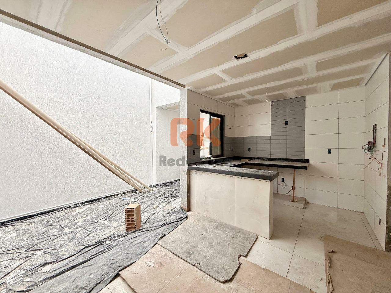 Casa à venda no Itapoã: 