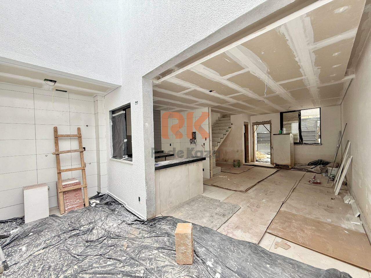 Casa à venda no Itapoã: 